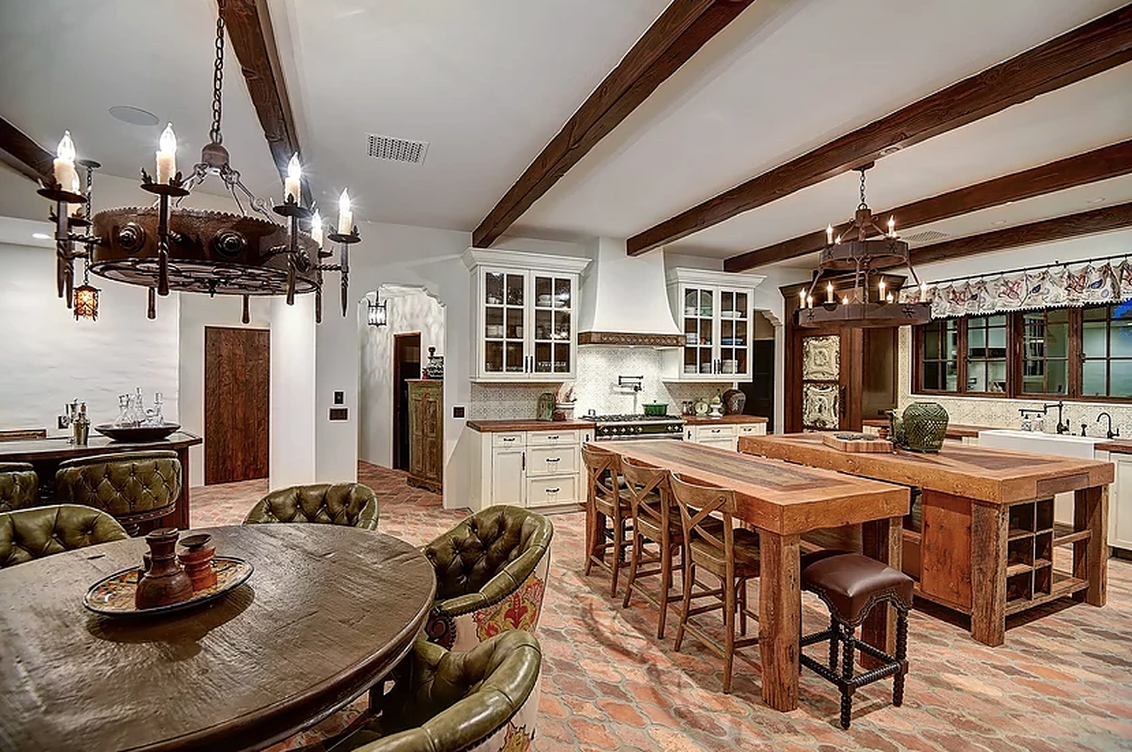 Vista House - Image 14